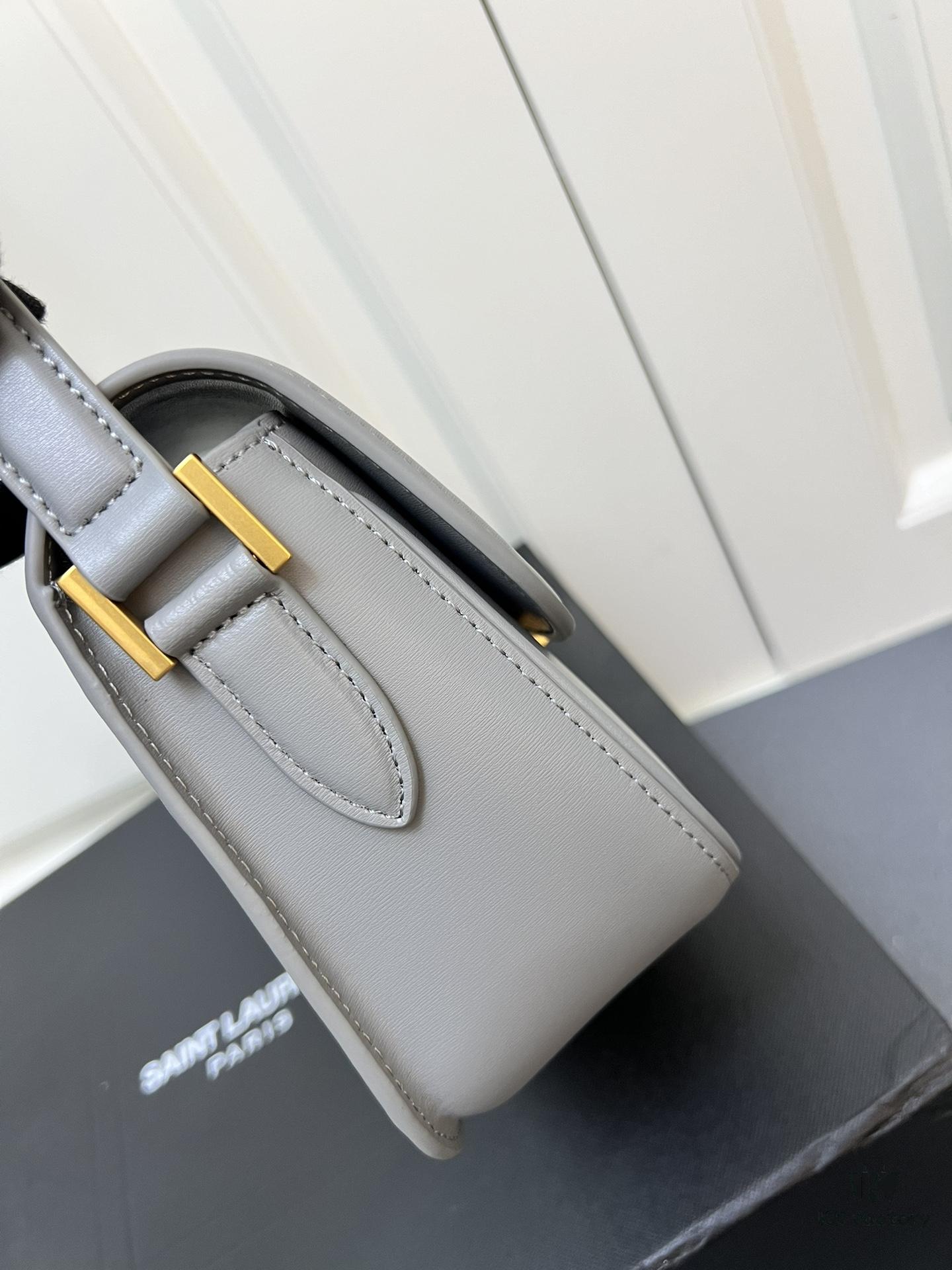 YSL Cassandre Leather Shoulder Bag – Latest Rose-Favorite 'Tofu' Box Bag in Stock