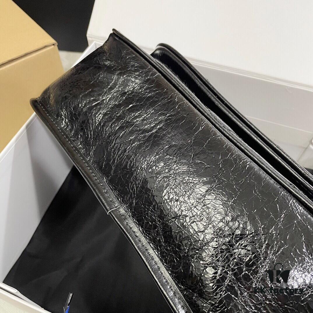 MONOGRAMME SAINT LAURENT Medium 28cm Front Flap Bag with Gunmetal Chain and YSL Logo