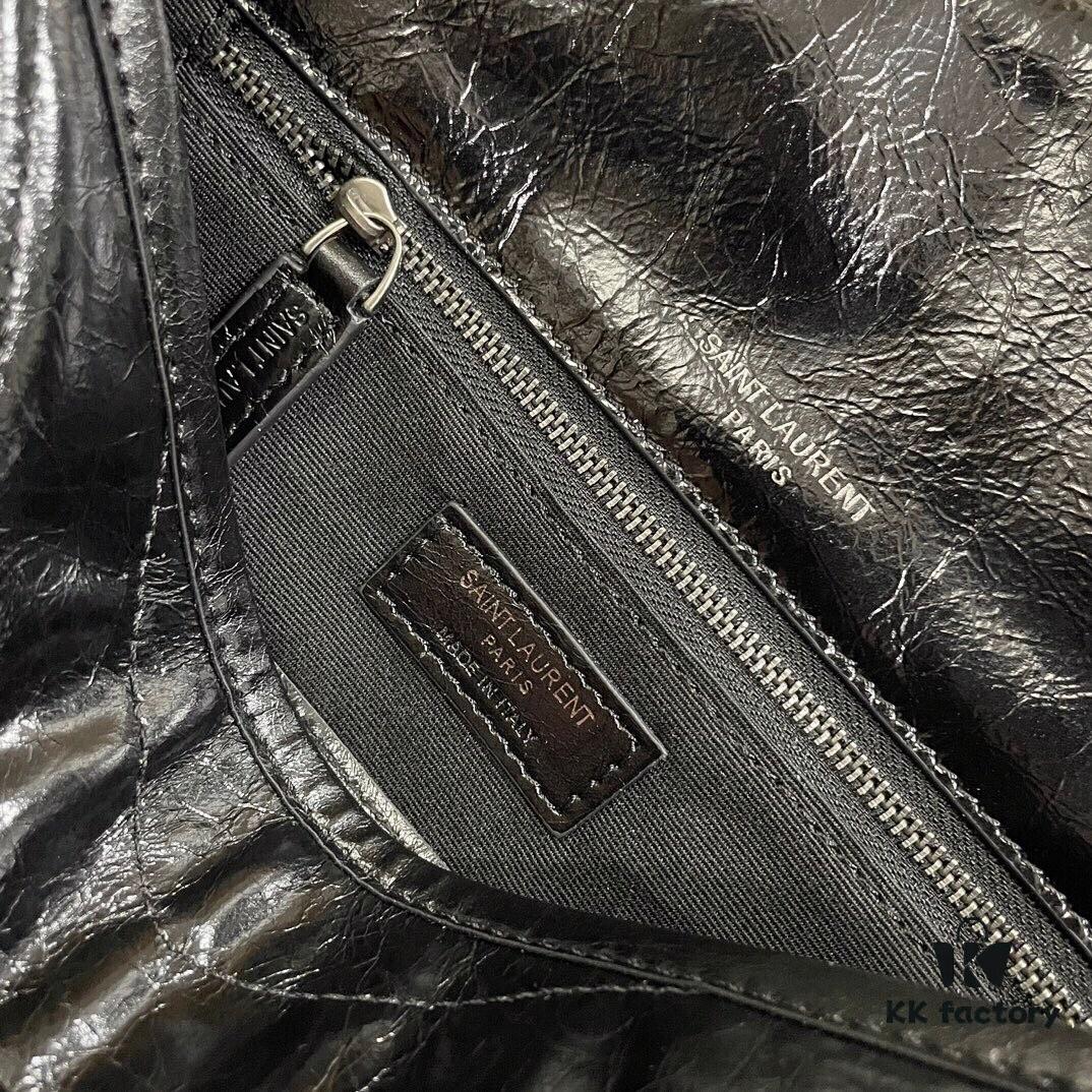 MONOGRAMME SAINT LAURENT Medium 28cm Front Flap Bag with Gunmetal Chain and YSL Logo