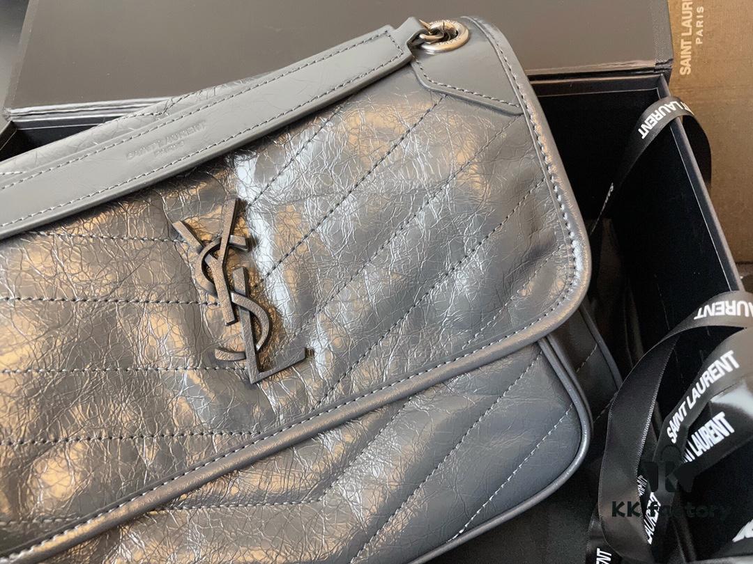 Genuine Leather Medium 28cm MONOGRAMME SAINT LAURENT Front Flap Bag