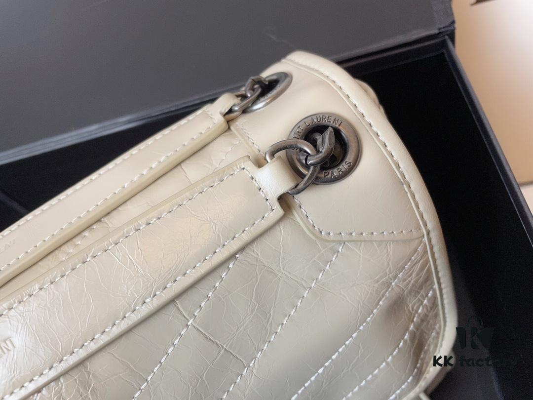 Genuine Leather Medium 28cm MONOGRAMME SAINT LAURENT Flap Shoulder Bag with YSL Logo Charm and Dual-Use Chain Strap