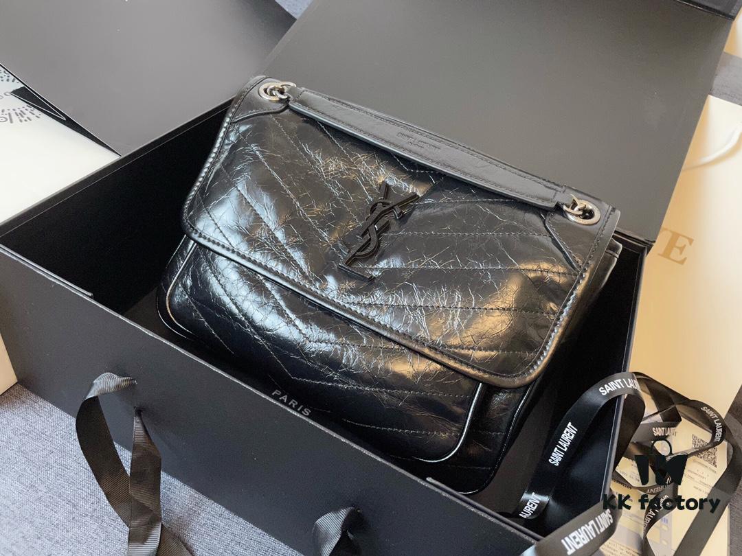 Top Grain Medium 28cm MONOGRAMME SAINT LAURENT Flap Shoulder Bag