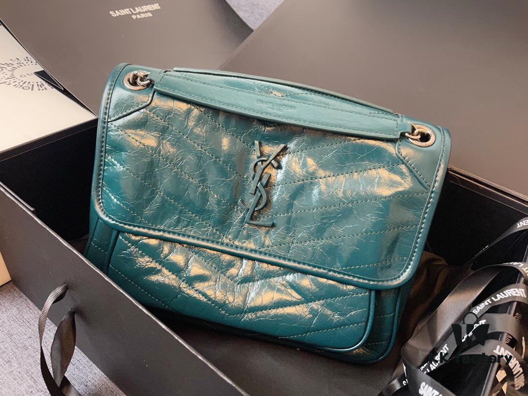 Genuine Leather Medium 28cm MONOGRAMME SAINT LAURENT Front Flap Bag