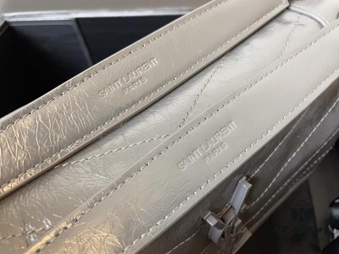 Top Grain Medium 28cm MONOGRAMME SAINT LAURENT Flap Shoulder Bag