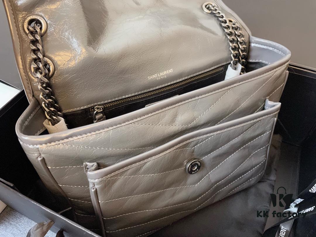 Top Grain Medium 28cm MONOGRAMME SAINT LAURENT Flap Shoulder Bag