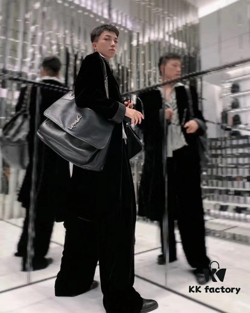 Model Image (Yves Saint Laurent)