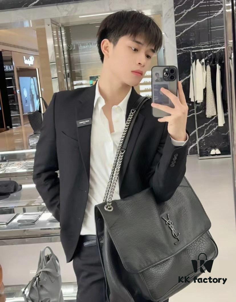 Model Image (Yves Saint Laurent)