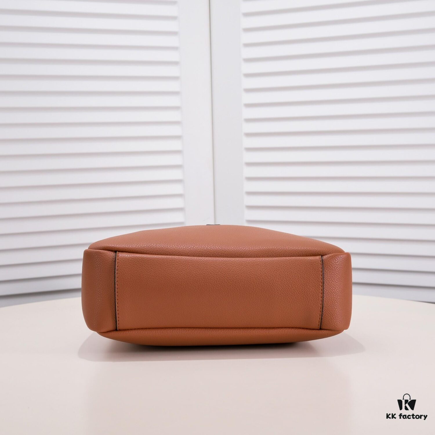 Saint Laurent 2023 Spring New Arrival - Hobo Rose Same-Style Shoulder Bag