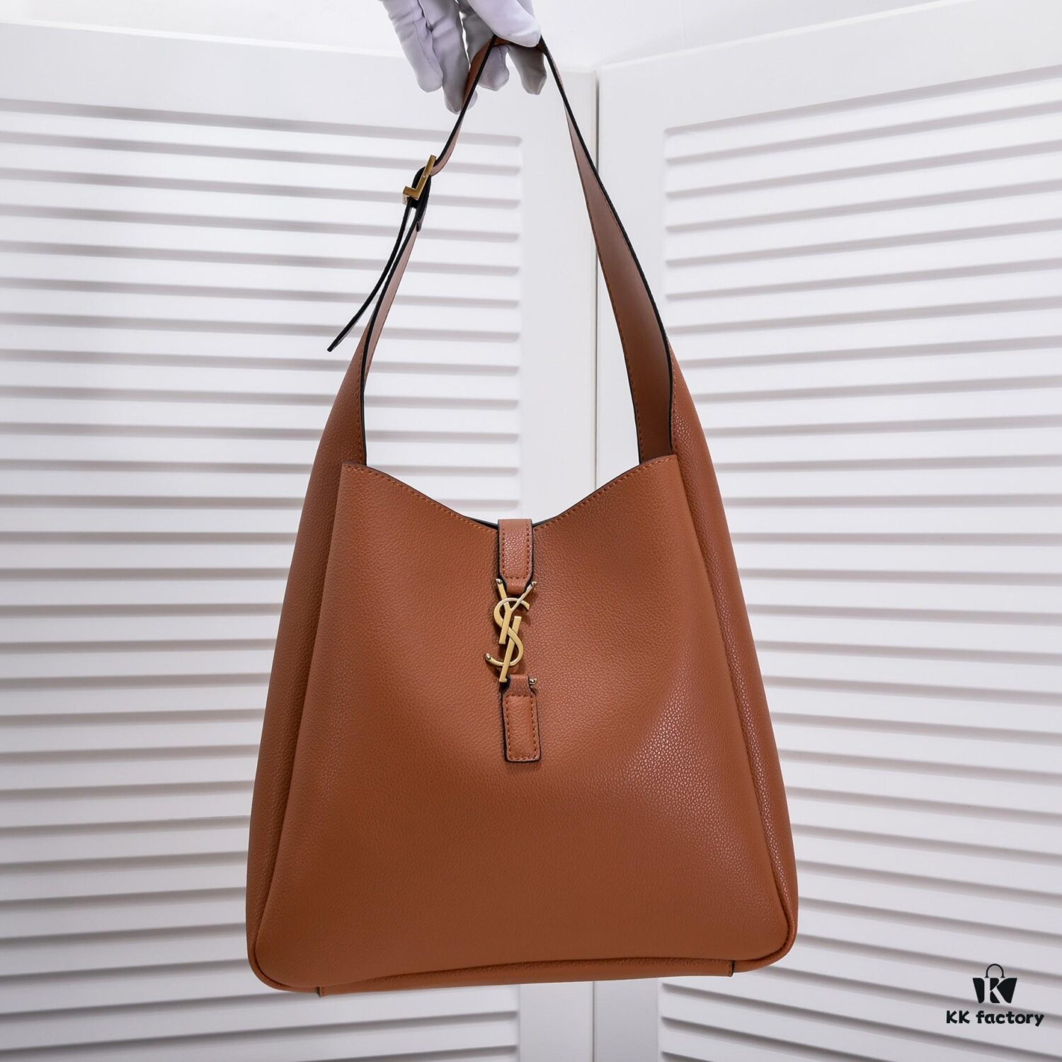 Saint Laurent 2023 Spring New Arrival - Hobo Rose Same-Style Shoulder Bag