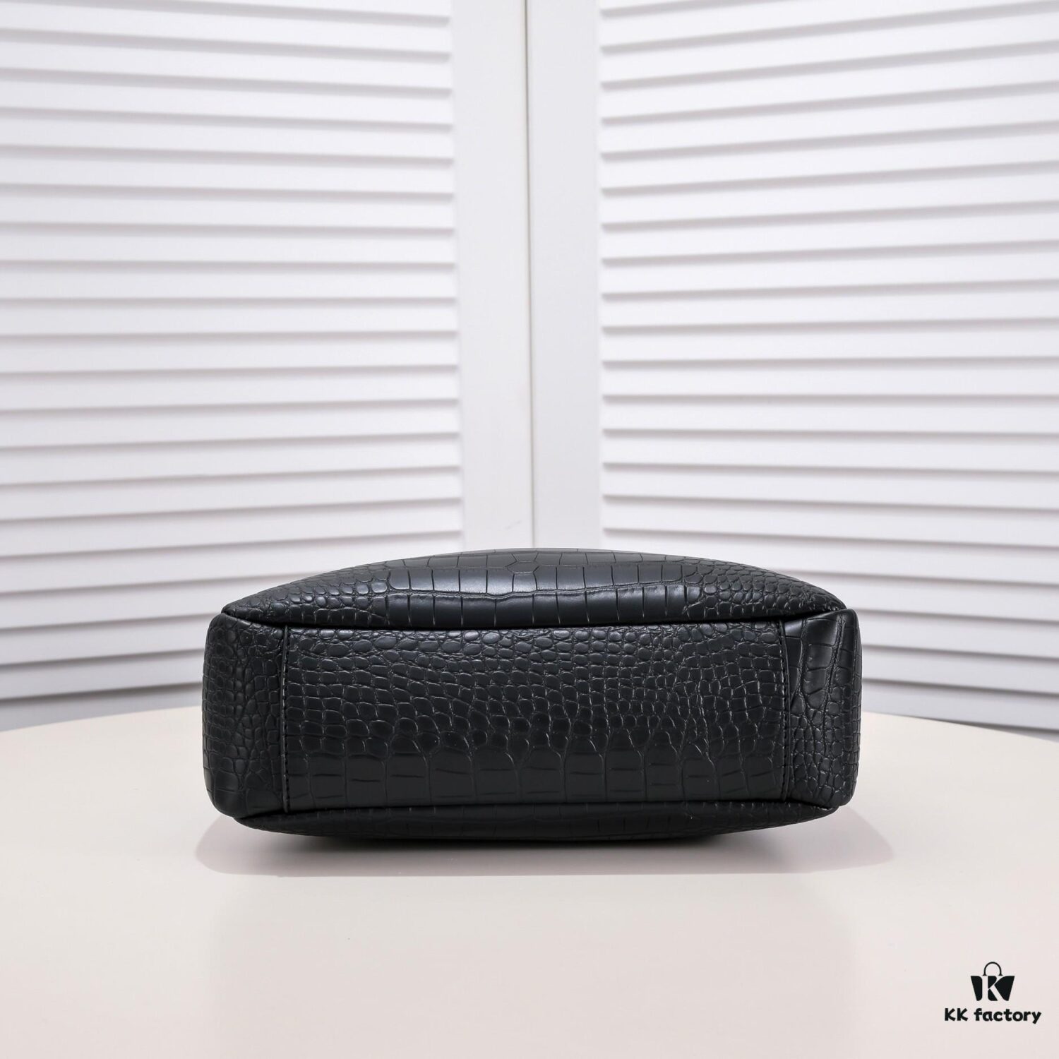 Saint Laurent 2023 Spring New Arrival - Hobo Rose Style Shoulder Bag