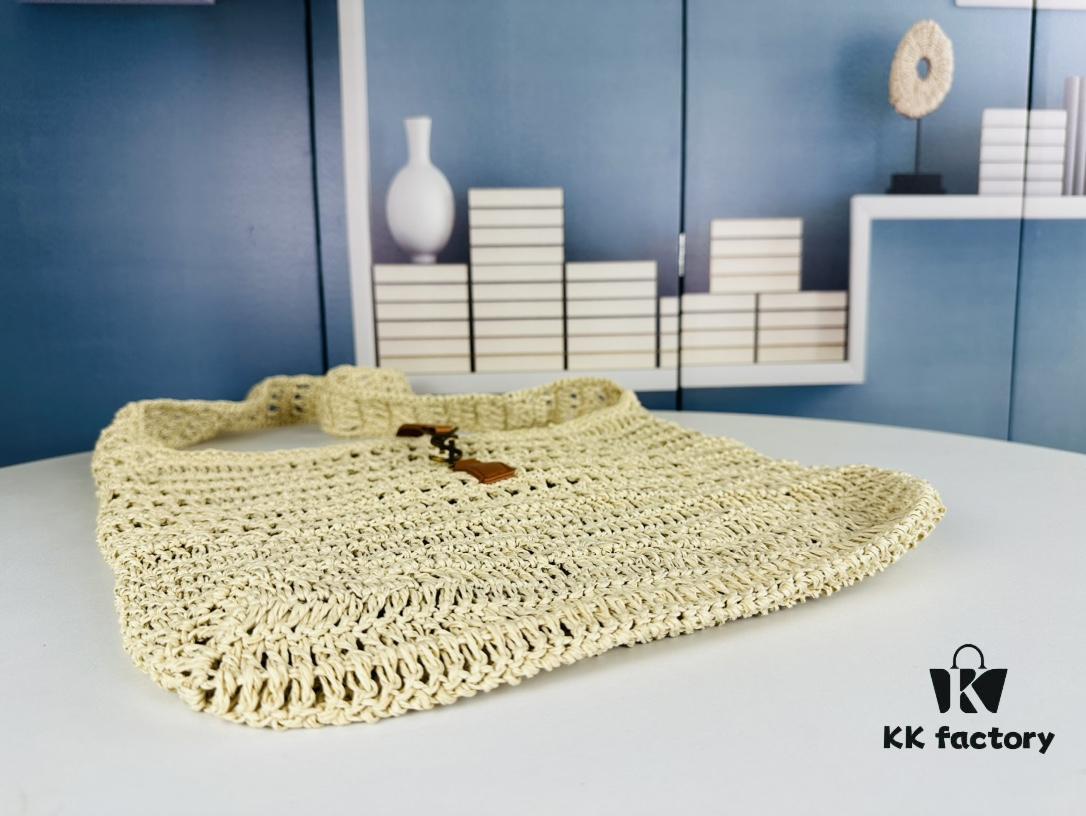 New YSL Hobo Bag ||| Saint Laurent