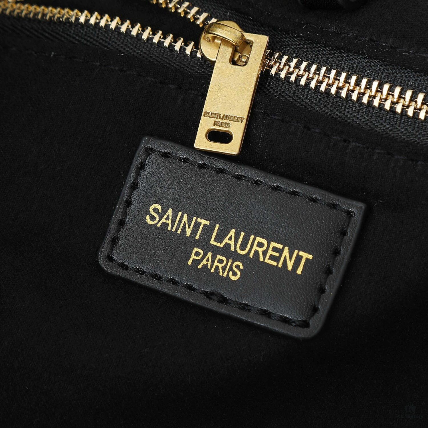 YSL Saint Laurent Rattan Mother-and-Child Tote Bag 💕 Spacious Lightweight Design with Contrasting Colors and Large Y Logo