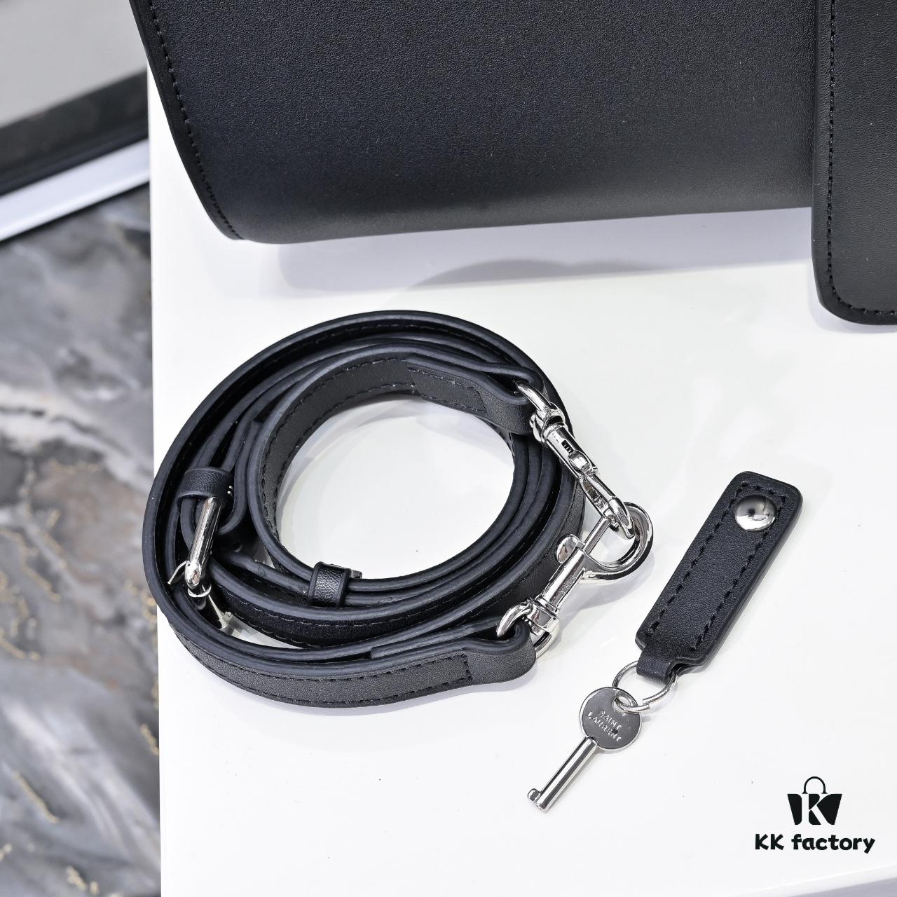 Large New Plain Weave Rose Same Style Street Snap Bag | YSL's Celebrity Muse