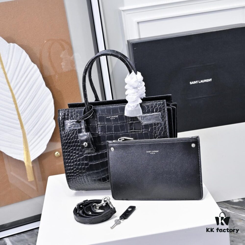New Arrival Smooth Weave Rose-Inspired Street Style Bag | YSL's Muse Favorite