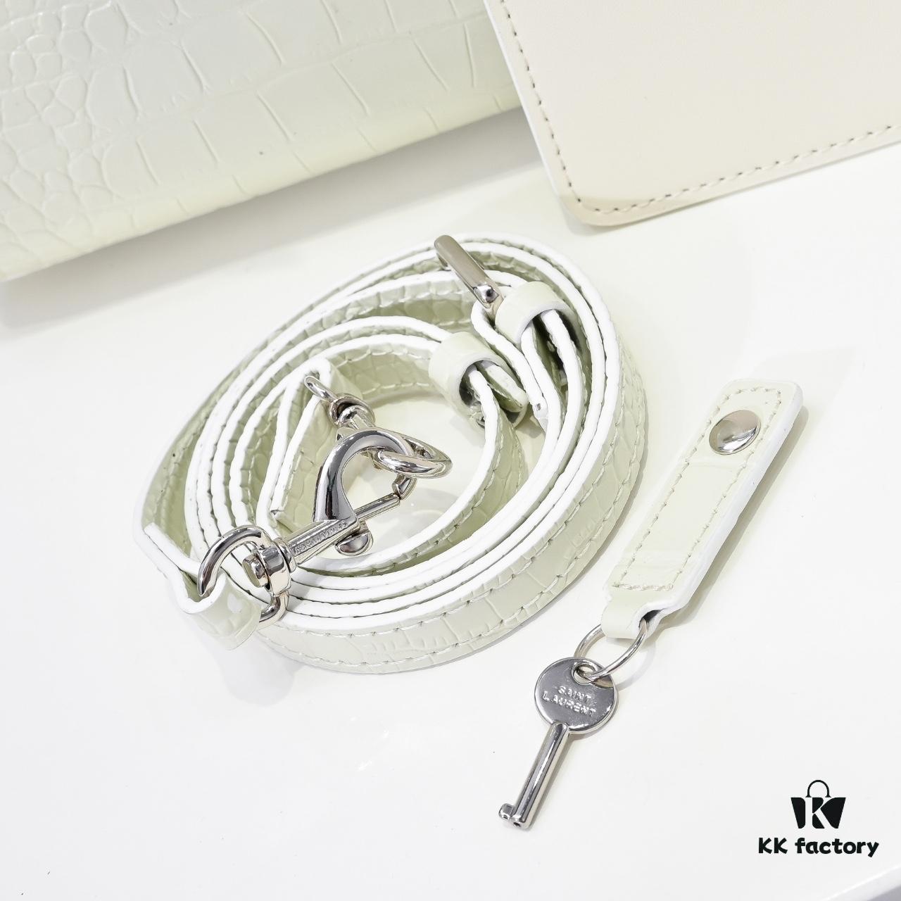 New Arrival Saffiano Leather Kate Chain Bag | YSL Celebrity Muse Rose's Street Style Must-Have