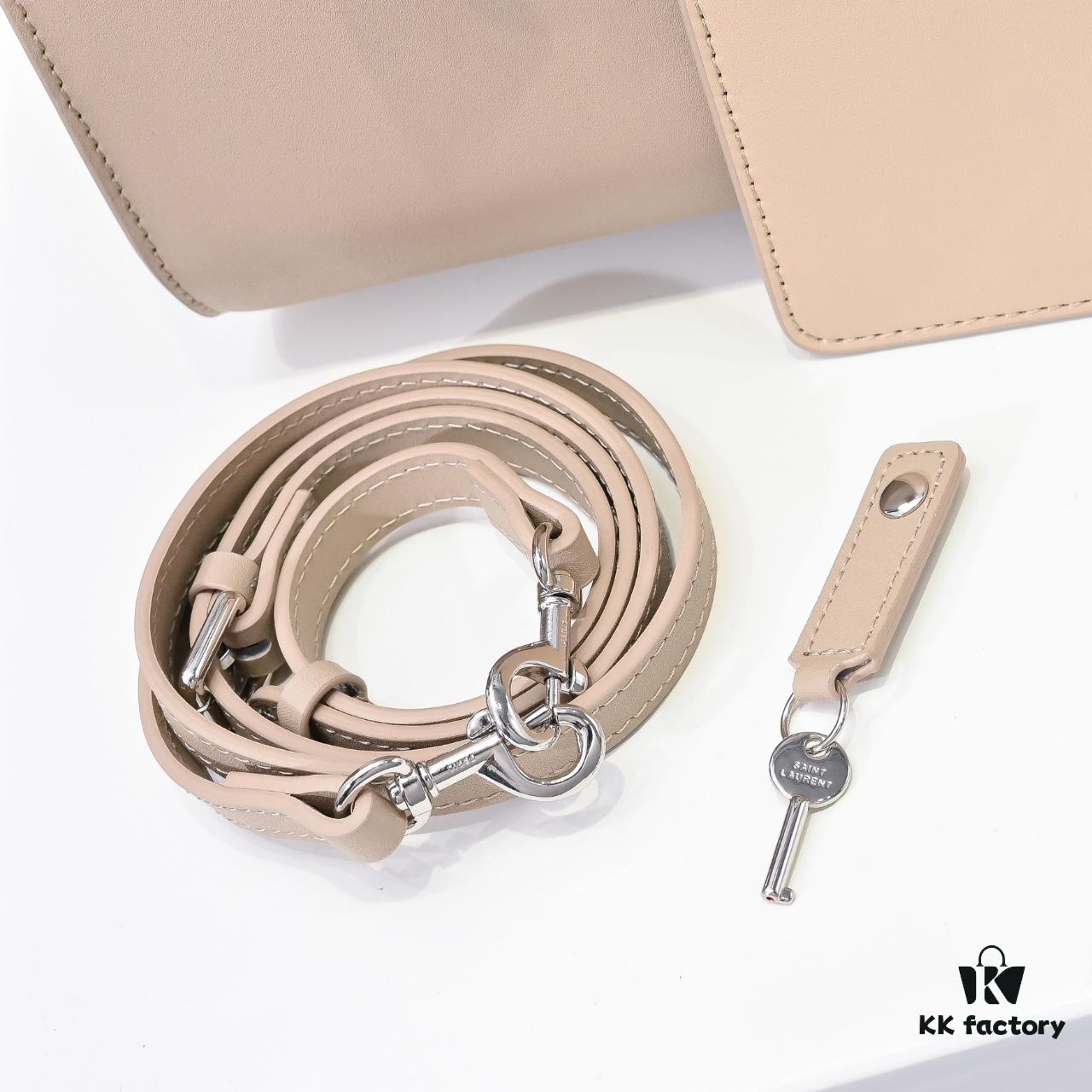 New Arrival Plain Weave Rose Same Style Street Snap Bag | YSL's Official Spokesmodel Really Knows Style