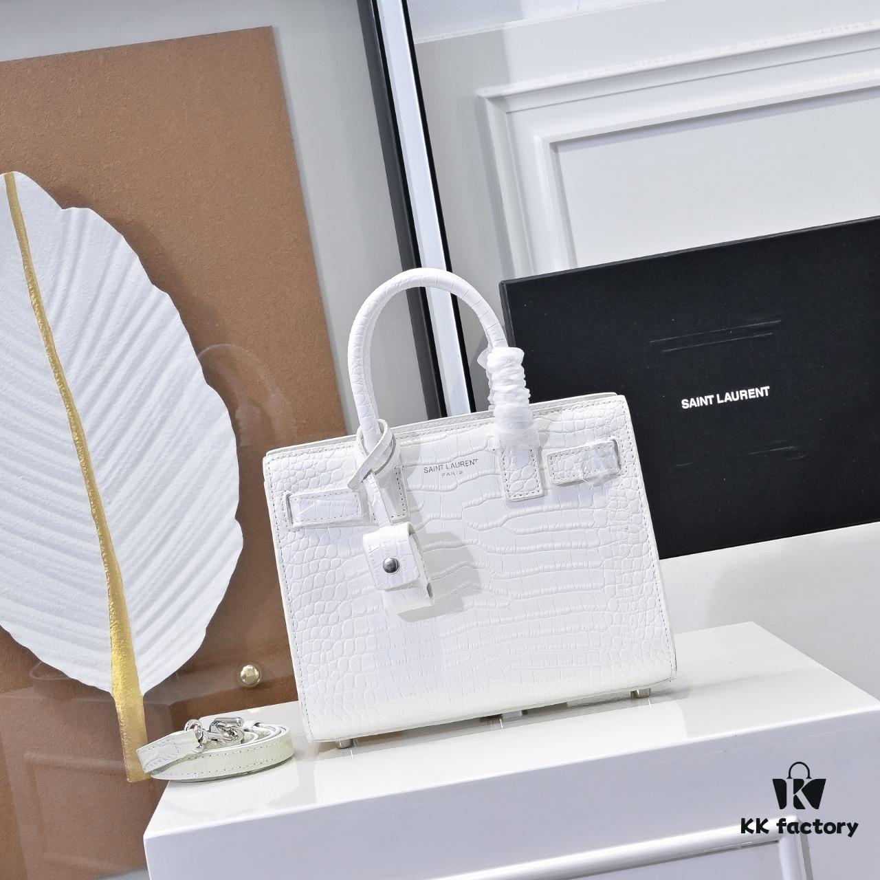 Rose's Street Style Bag | YSL's Muse Wears the Iconic Saint Laurent Kate Chain Bag