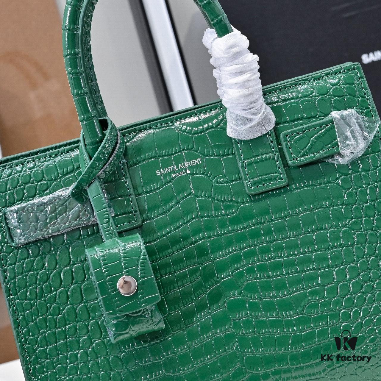 Rose's Street Style Bag | YSL's Muse Makes a Statement