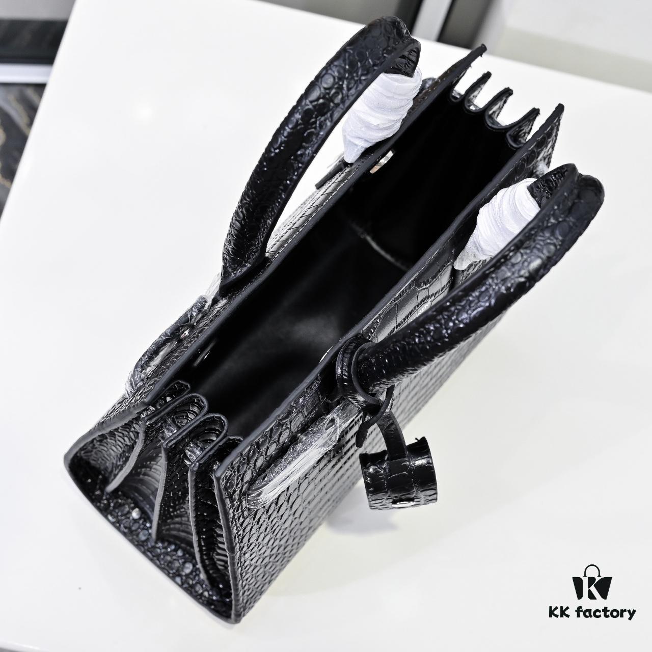 Rose's Street Style Bag | YSL's Muse Has Perfect Taste