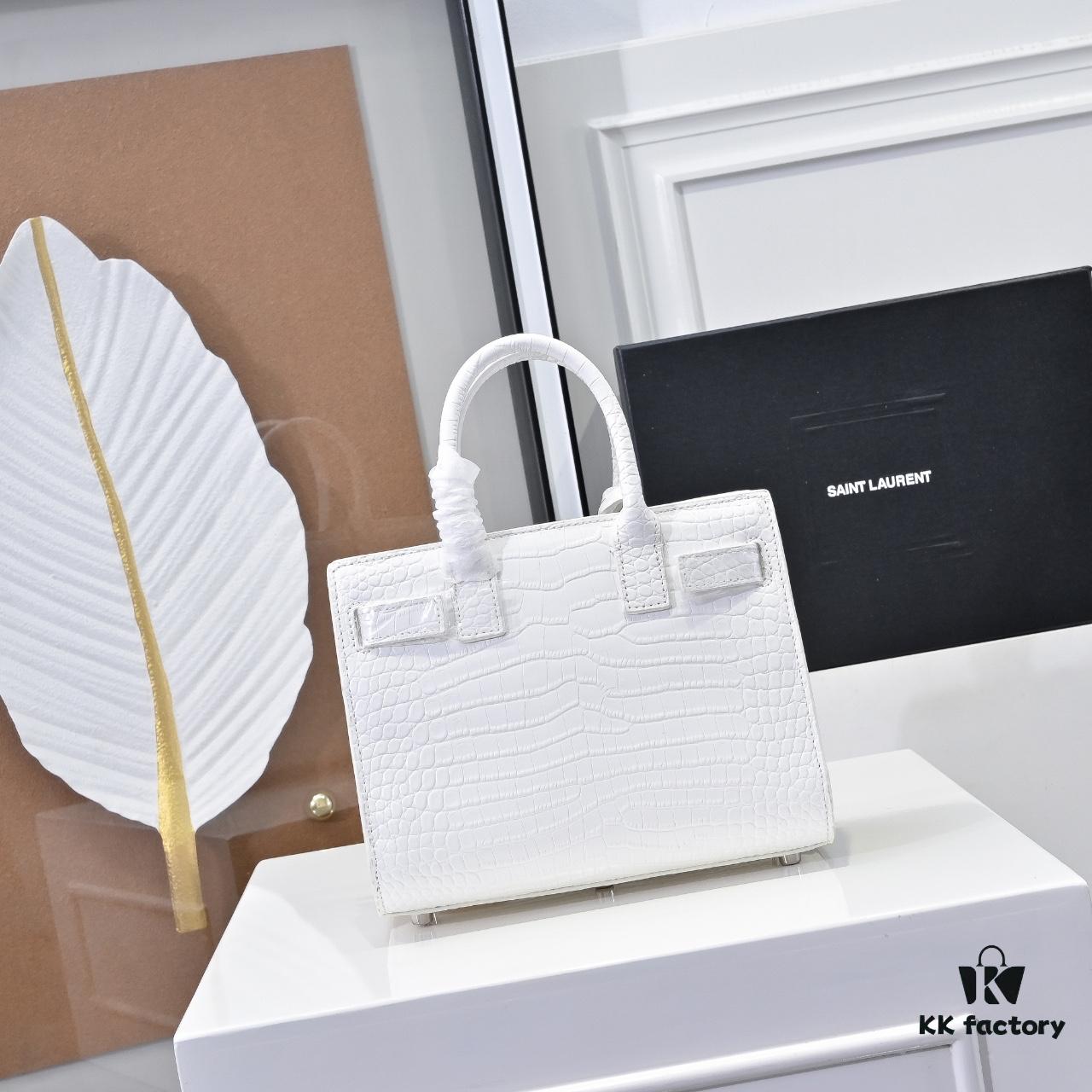 Rose's Street Style Bag | YSL's Muse Wears the Iconic Saint Laurent Kate Chain Bag