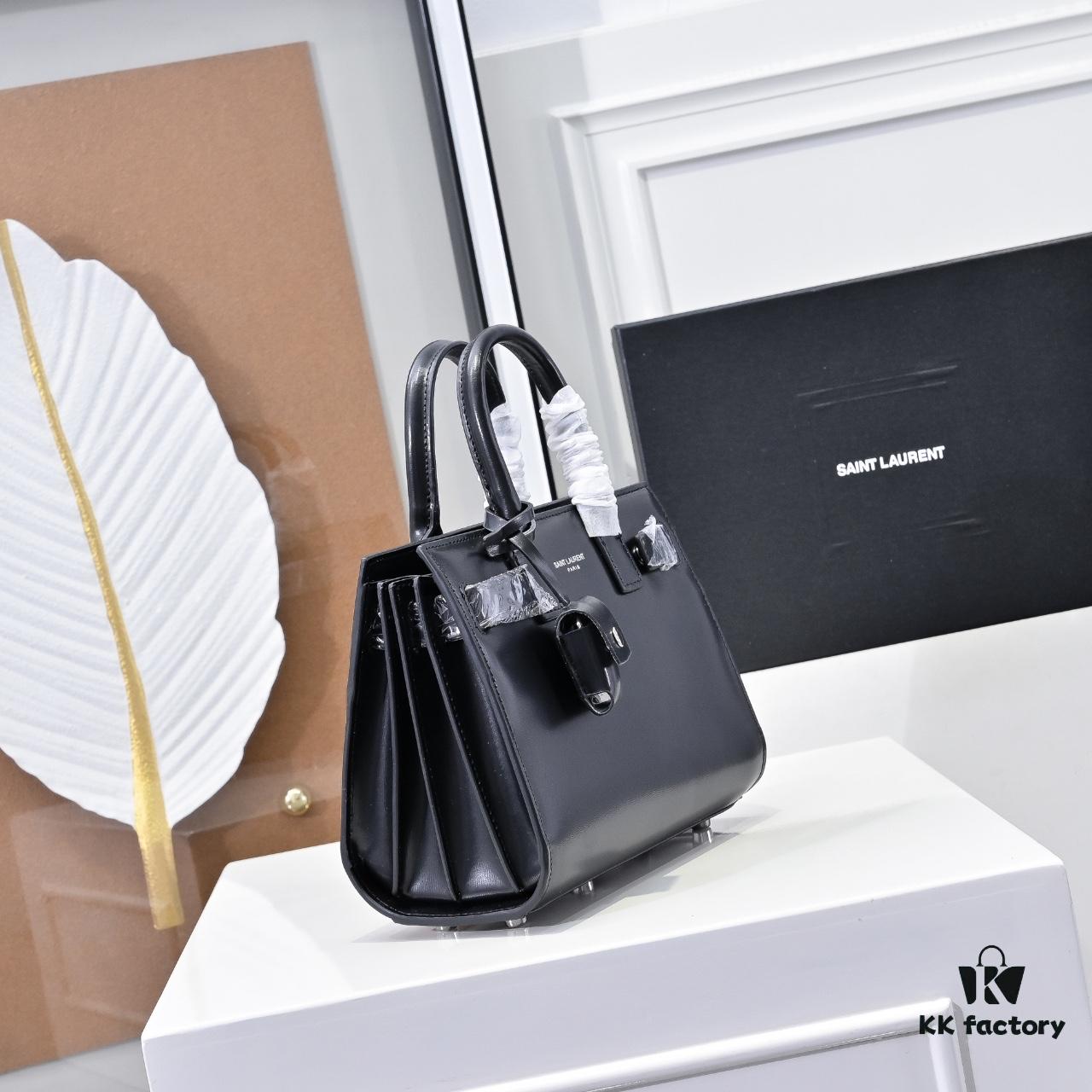 Rose's Street Style Bag | YSL's Muse Inspires Must-Have Look