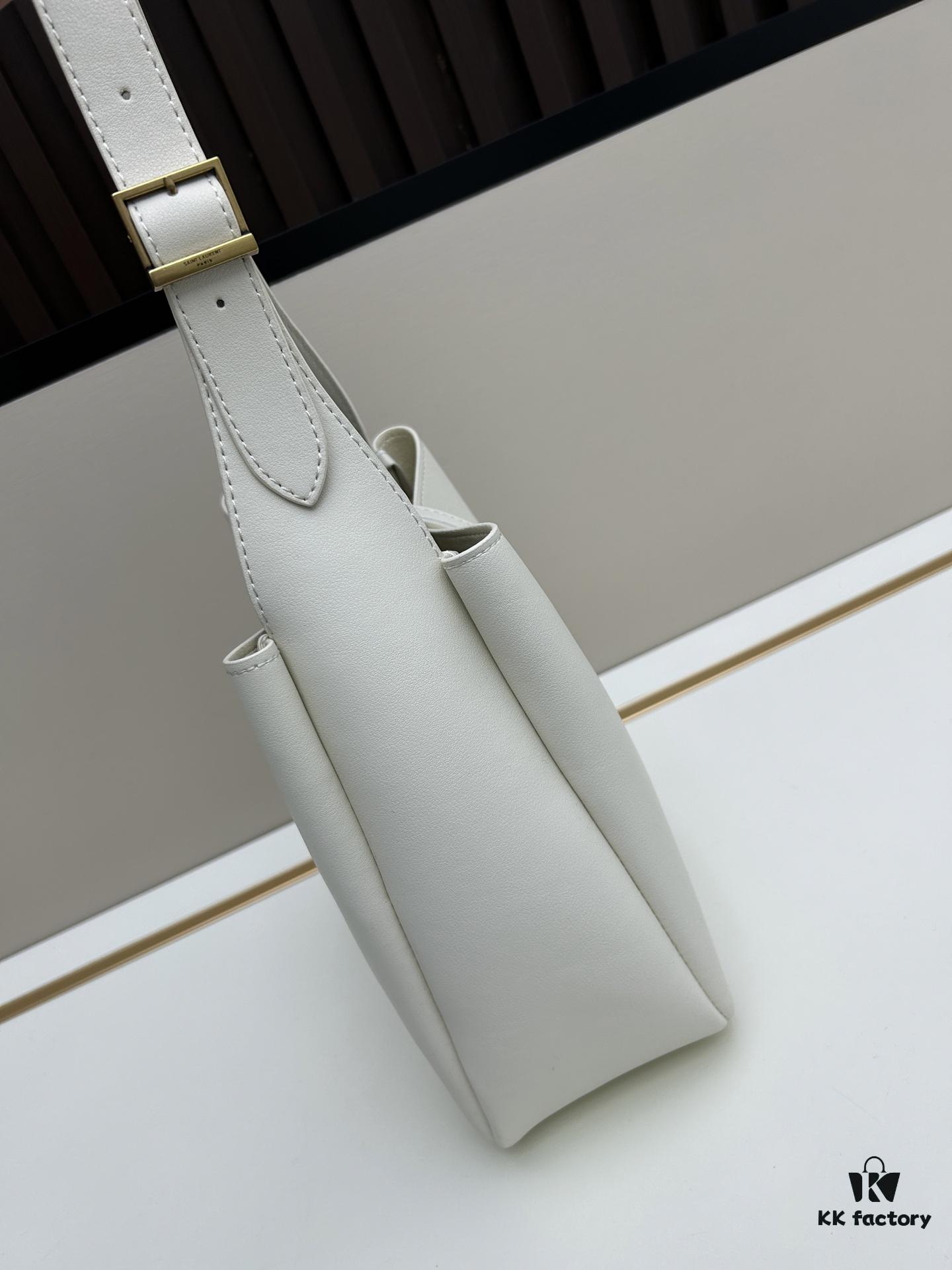 New YSL Underarm Bag, Versatile and Stylish