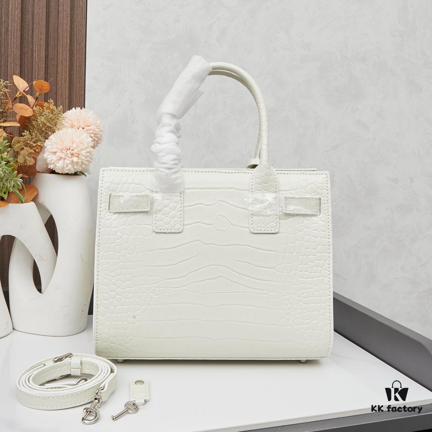 New Crocodile Texture Rose-Inspired Street Style Bag | YSL's Celebrity Muse Favorite