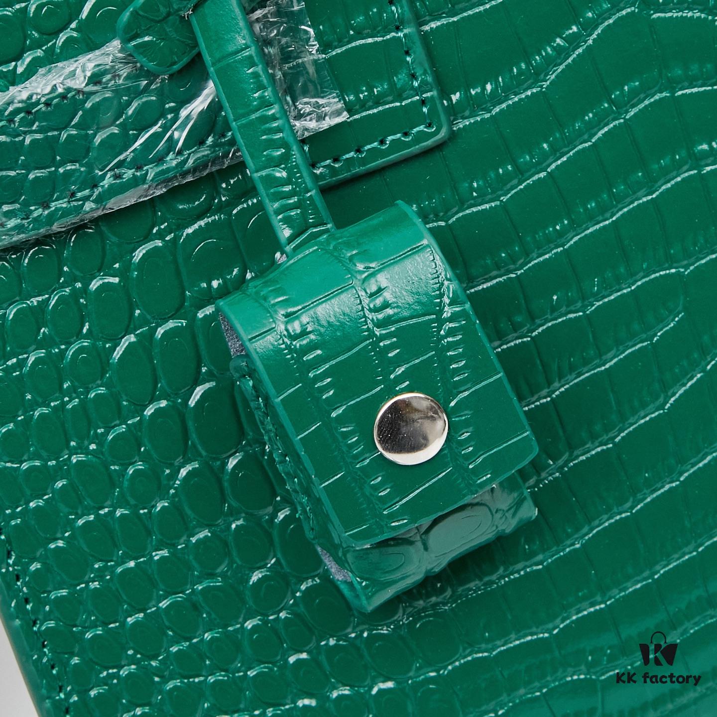 New Crocodile Pattern Bag | Rose's Street Style Must-Have