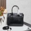New Crocodile-Textured Kate Chain Bag – Rose's Streetwear Style, YSL-Inspired Luxury Look