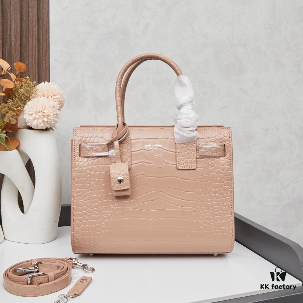 New Crocodile Pattern Bag Inspired by Rose's Street Style | YSL's Iconic Lookalike Chain Shoulder Bag