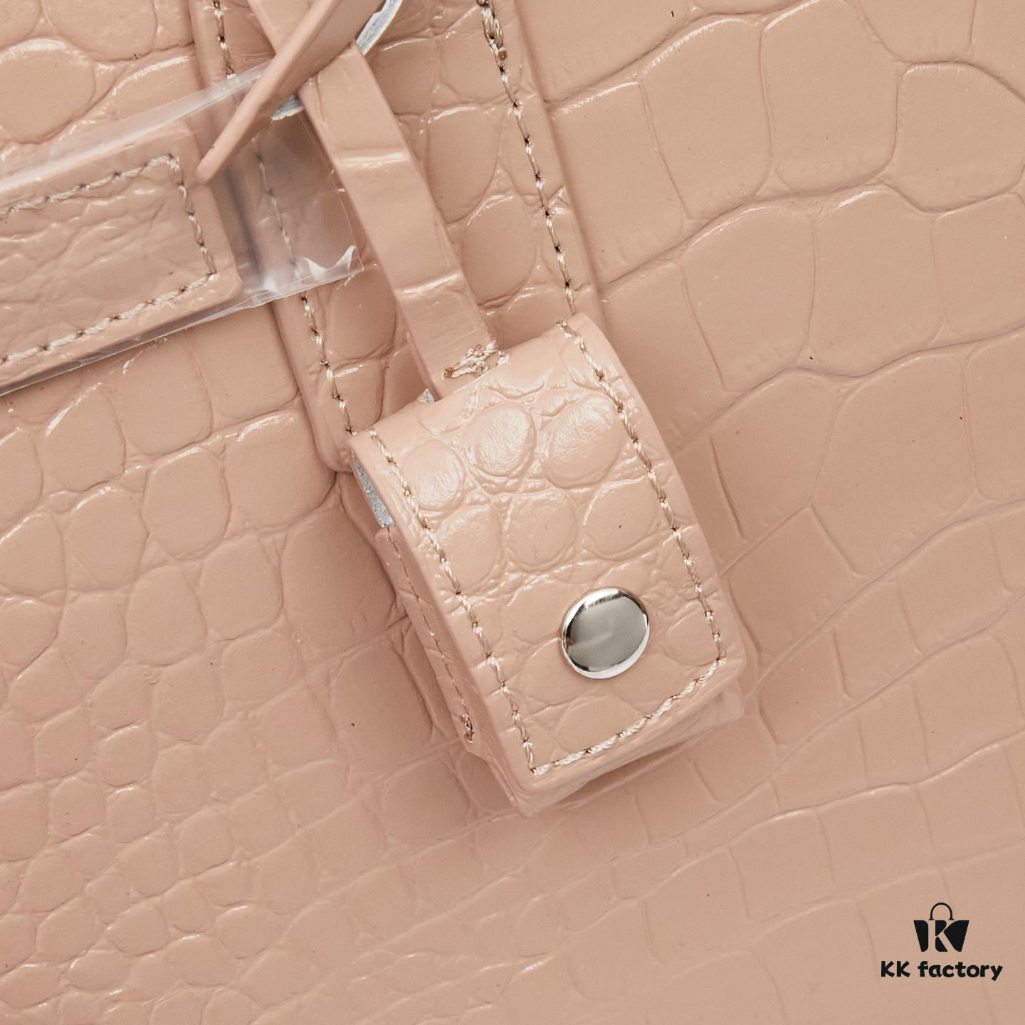 New Crocodile Pattern Bag Inspired by Rose's Street Style | YSL's Iconic Lookalike Chain Shoulder Bag