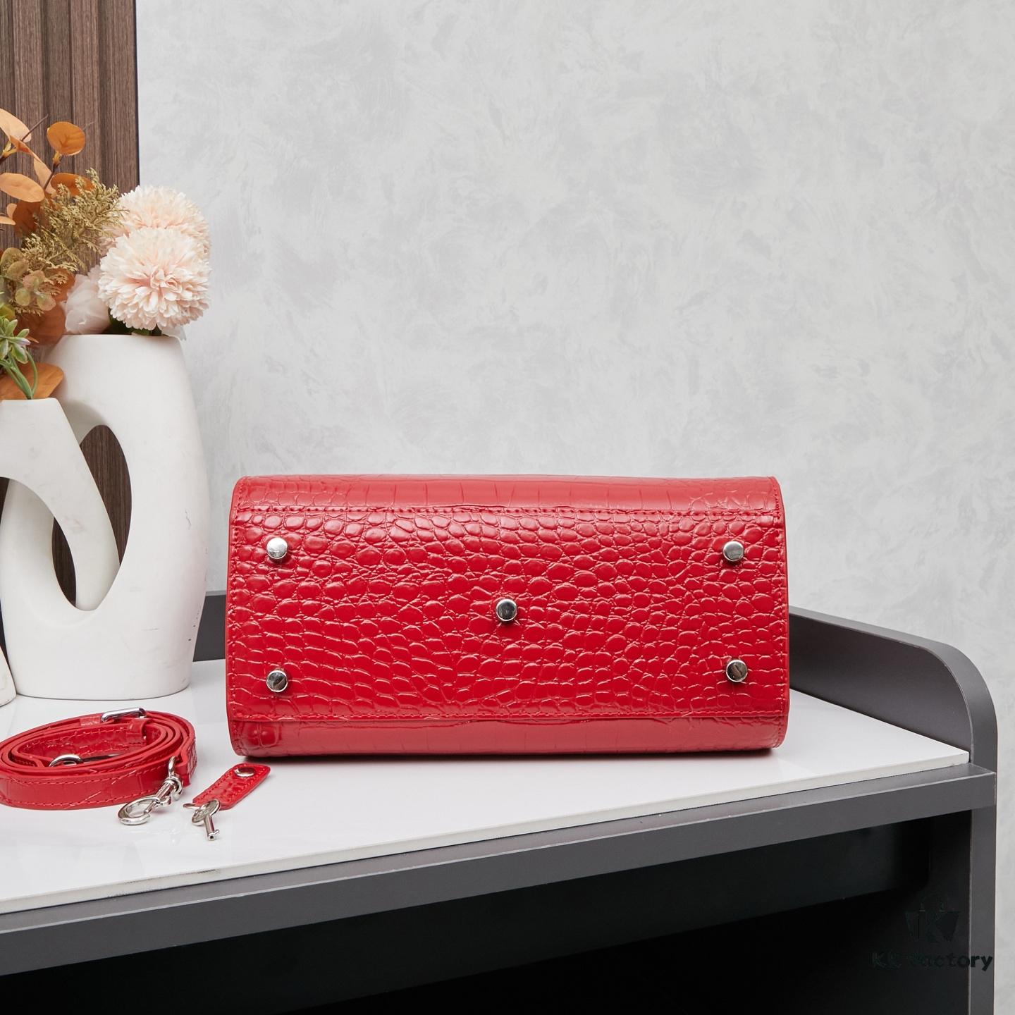 New Crocodile-Texture Rose-Inspired Street Style Bag | YSL's Celebrity Muse Inspired