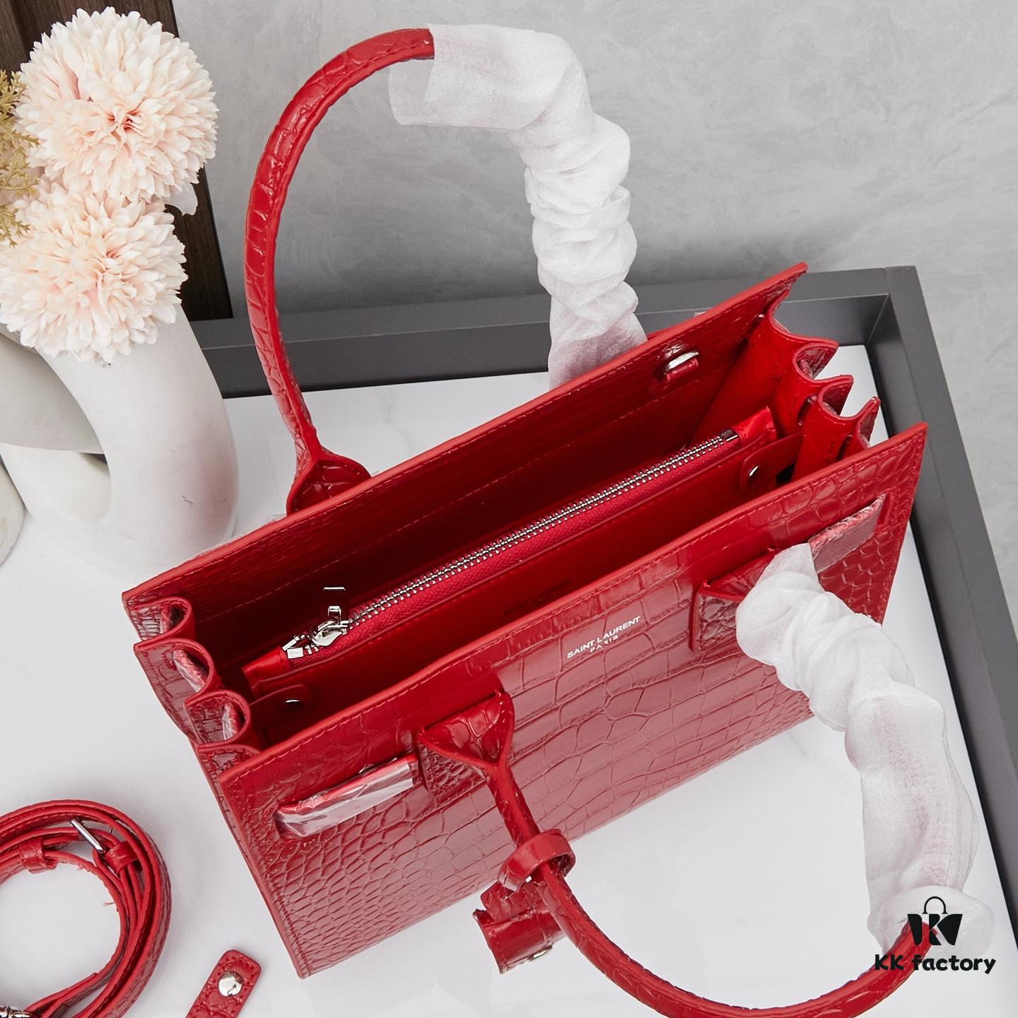 New Crocodile-Texture Rose-Inspired Street Style Bag | YSL's Celebrity Muse Inspired