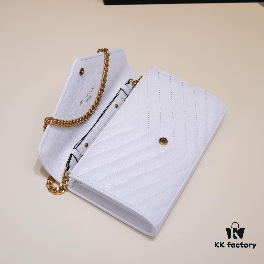 Gold Chain Ball Pattern! Classic Best-Selling SAINT LAURENT Front Flip Leather Wallet with Detachable Metal Chain, Interlocking YSL Logo, Jacquard Quilted Stitching