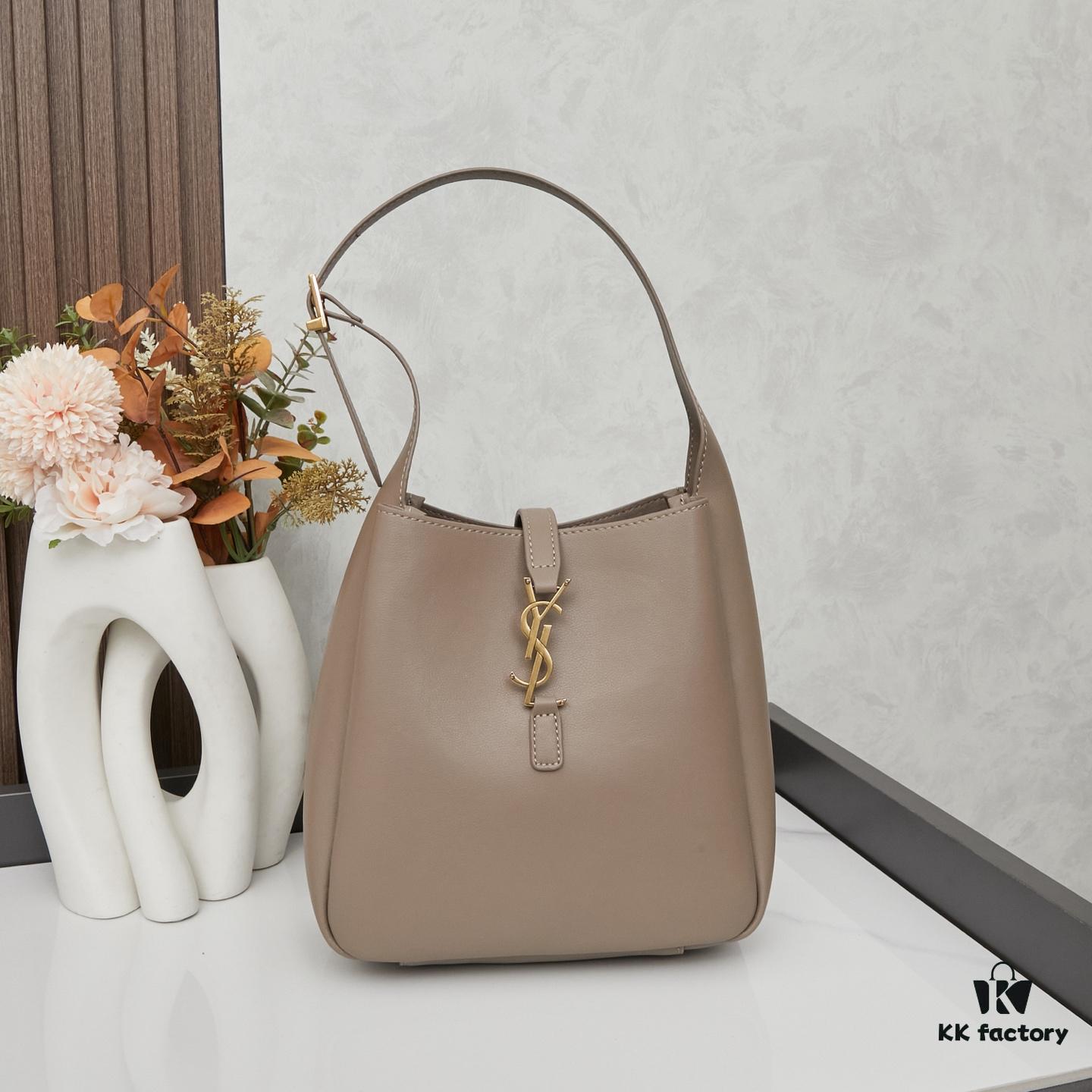 New YSL Shoulder Bag, Soft and Stylish, Perfect for Everyday Use