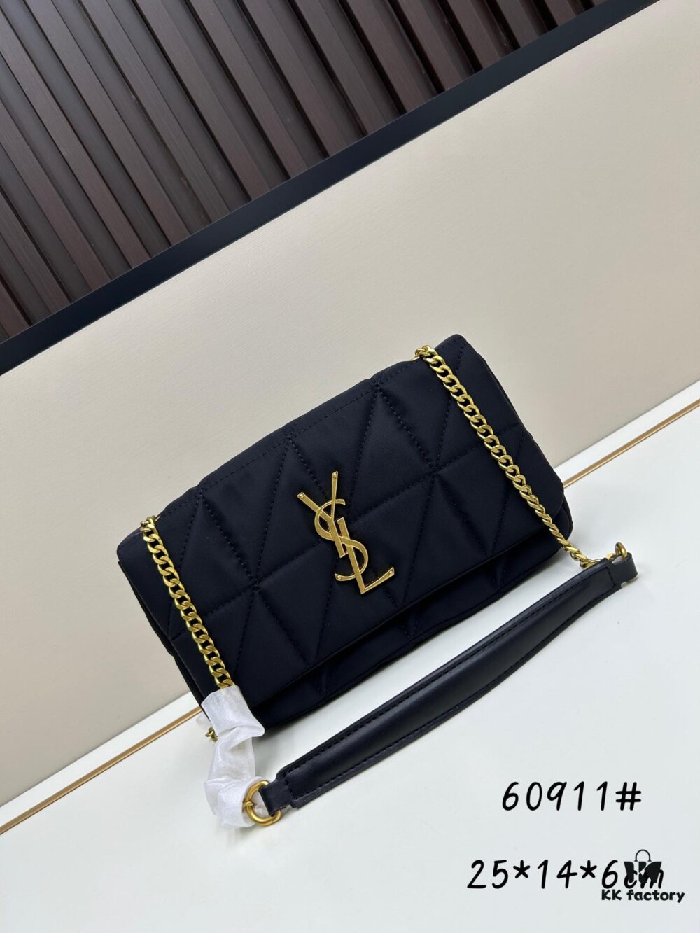 New YSL Saint Laurent JAMIE Chain Crossbody Bag in Dragon Fruit Color / Vintage Black with Box