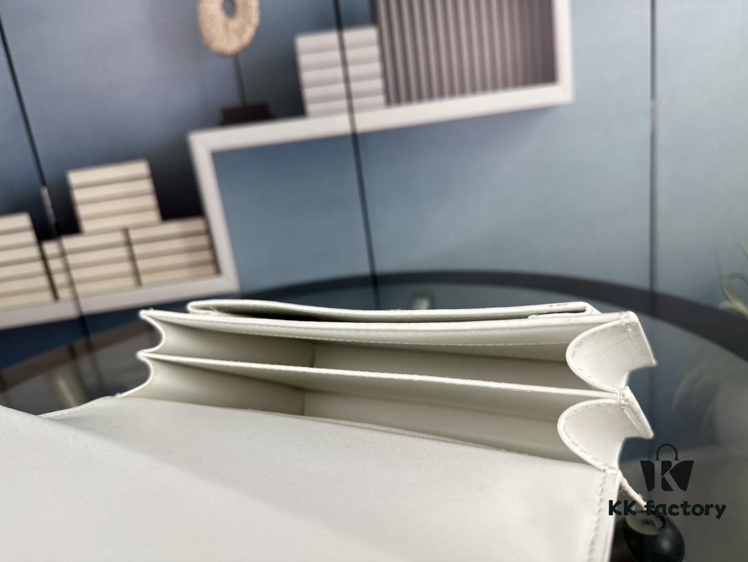 New Arrival with Box 💰 YSL Sunset Chain Bag, Smooth Fine Grain Calfskin Leather