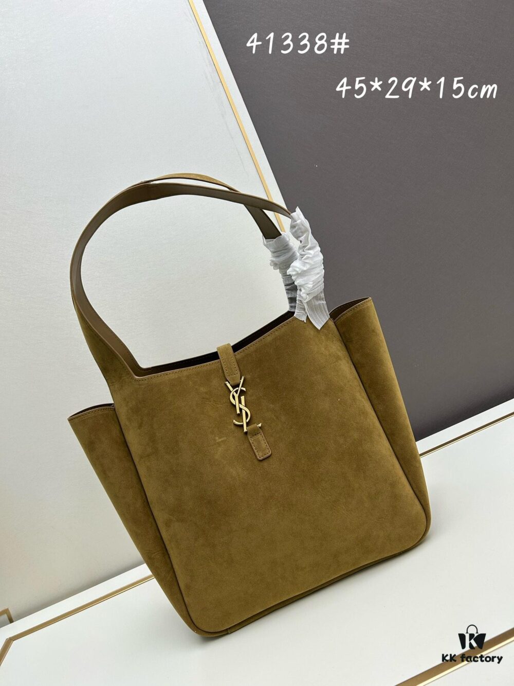 New Arrival with Box 💰 Autumn-Winter 2024 Le Bea. Suede Gold Leaf Color BEA Tote Bag