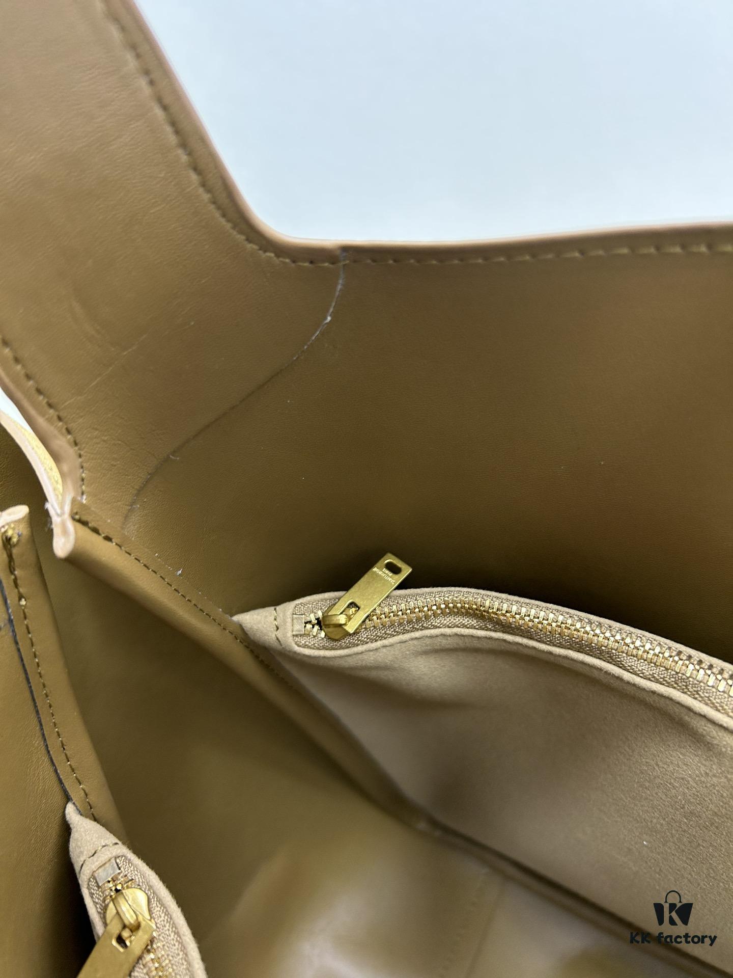 New Arrival with Box 💰 Autumn-Winter 2024 Le Bea. Suede Gold Leaf Color BEA Tote Bag