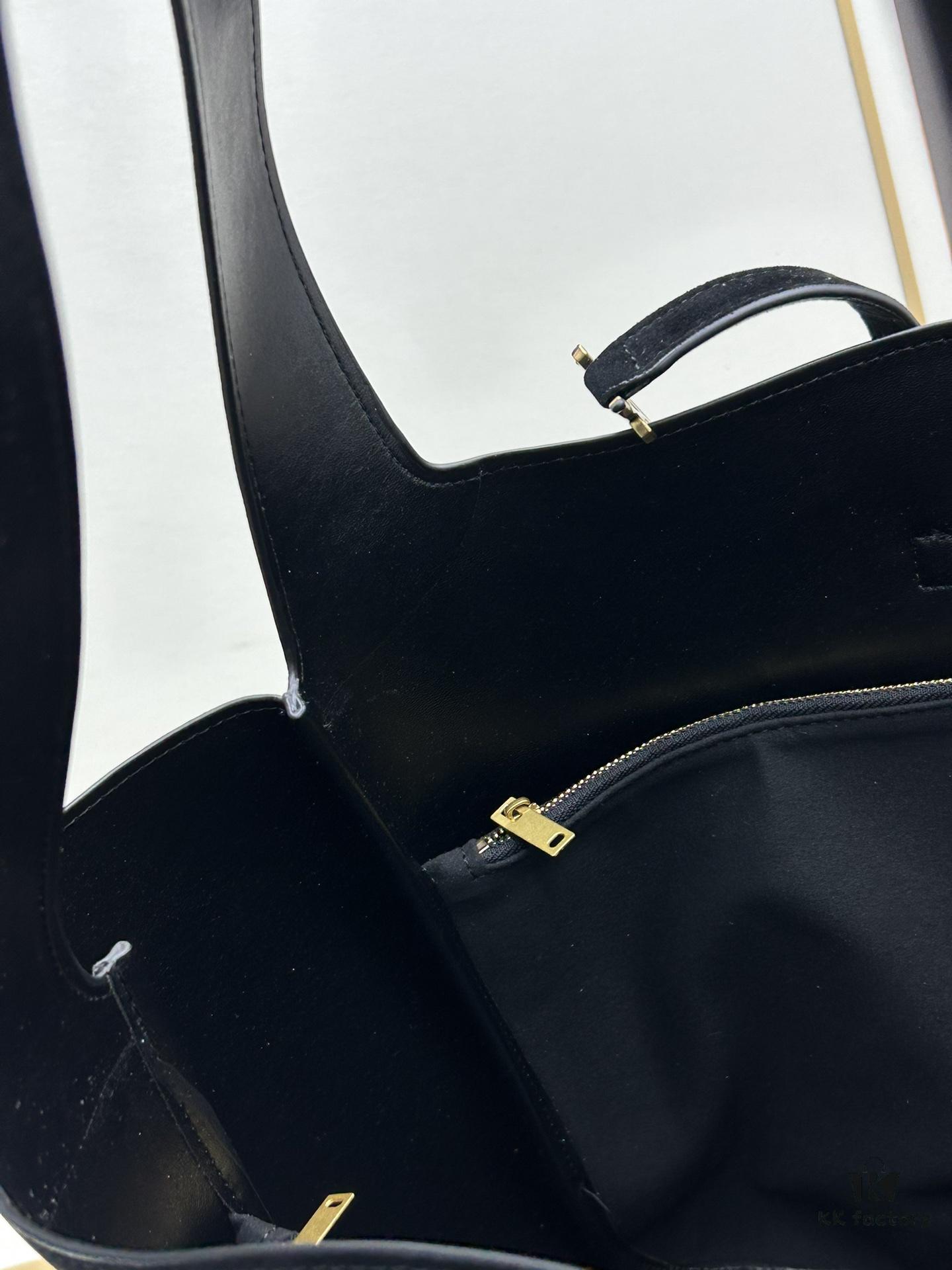 New Arrival with Box 💰 2024 Autumn/Winter Le Bea. Suede Gold Leaf BEA Tote Bag