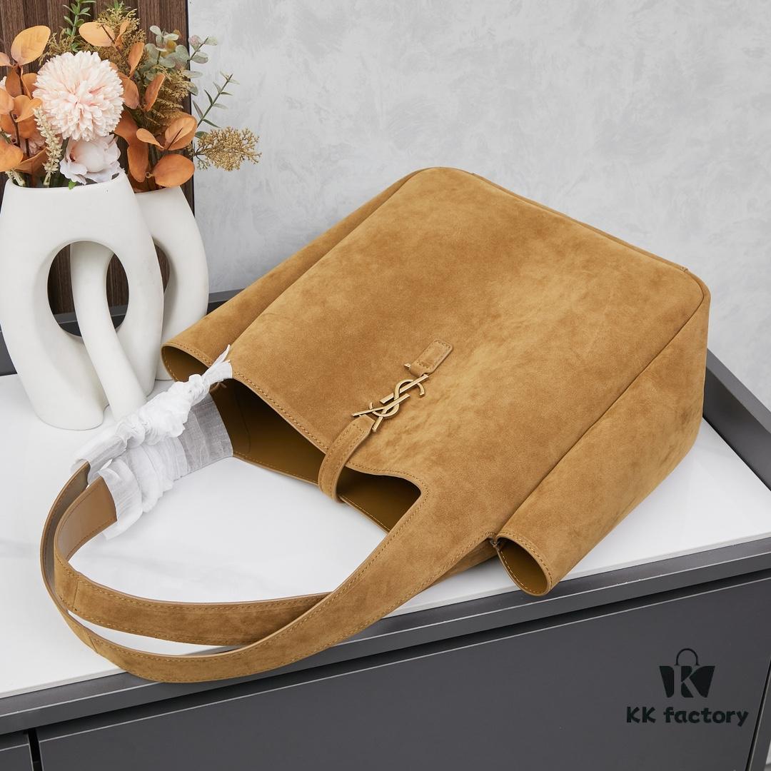 New Arrival with Box 💰 Autumn-Winter 2024 Le Bea. Suede Gold Leaf Color ||| BEA Tote Bag