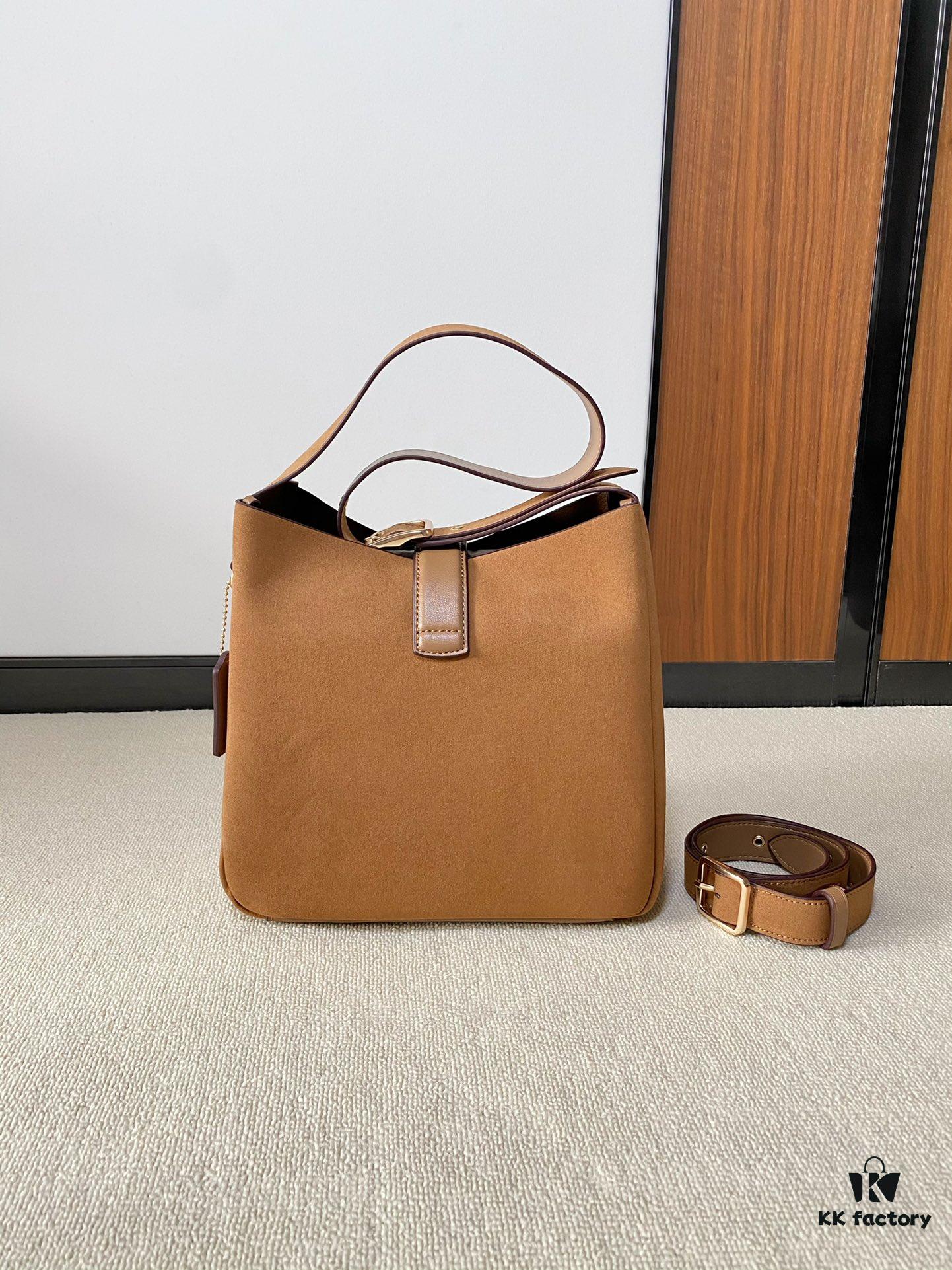 YSL Hobo Style Bag with Detachable Strap, Effortlessly Chic and Full of Sophistication