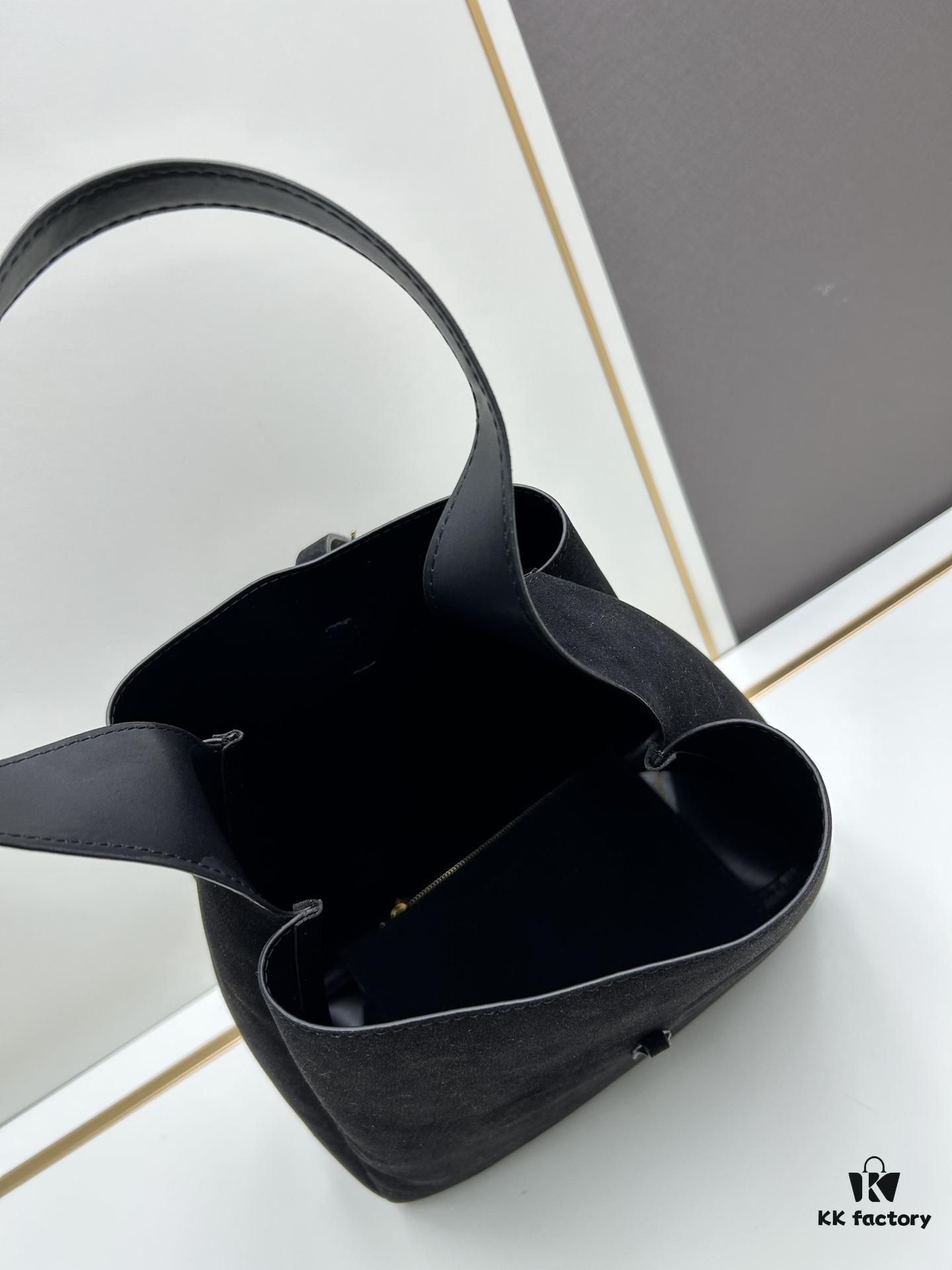 Large-sized New Arrival with Box – This Beautiful Matte Brown-Gold Oversized Bag Exudes Autumn-Winter Charm and Is Simply Irresistible!