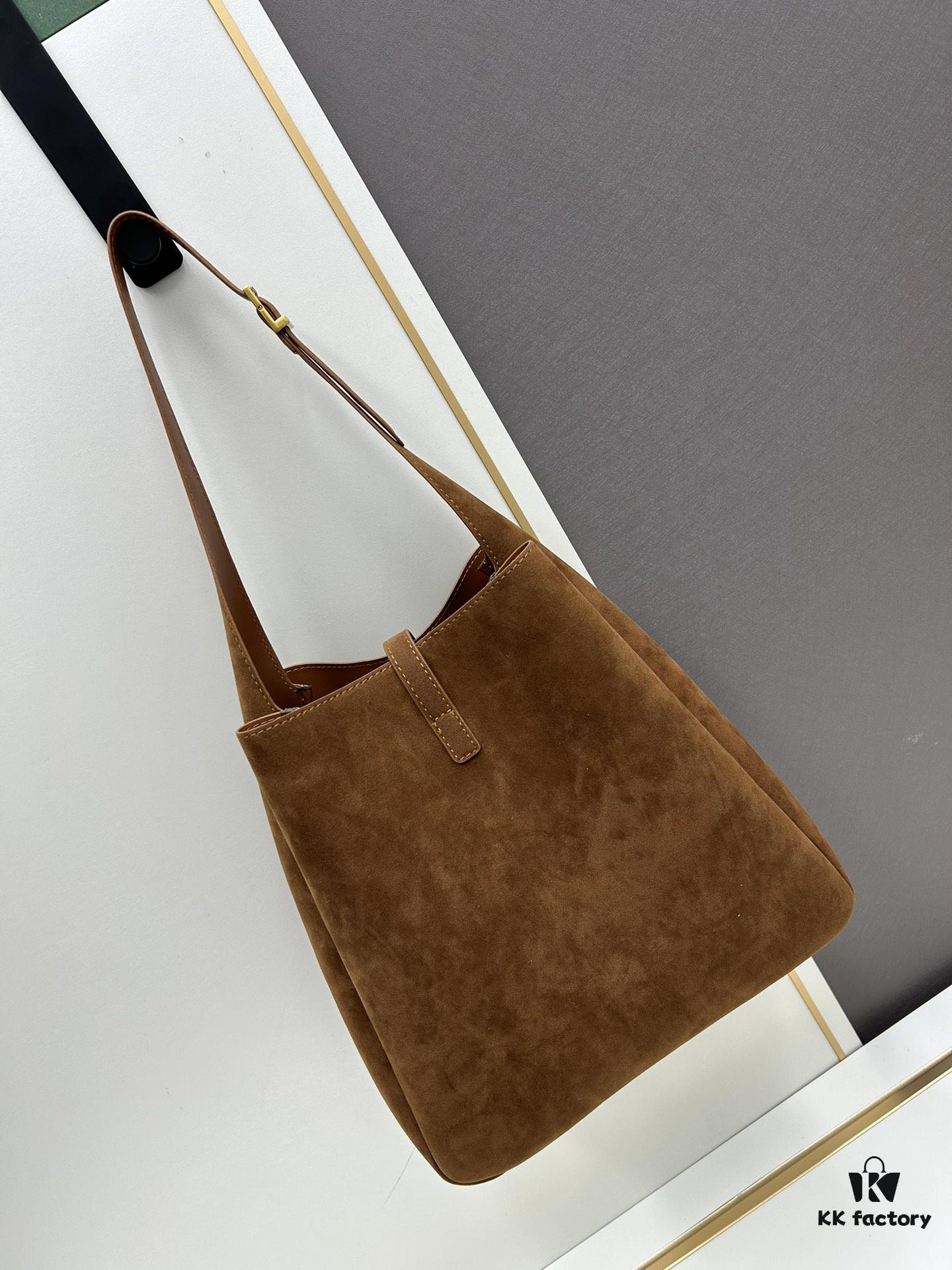 Large-sized New Arrival with Box – This Matte Brown-Gold Oversized Bag Exudes Autumn-Winter Charm and Is Simply Irresistible!