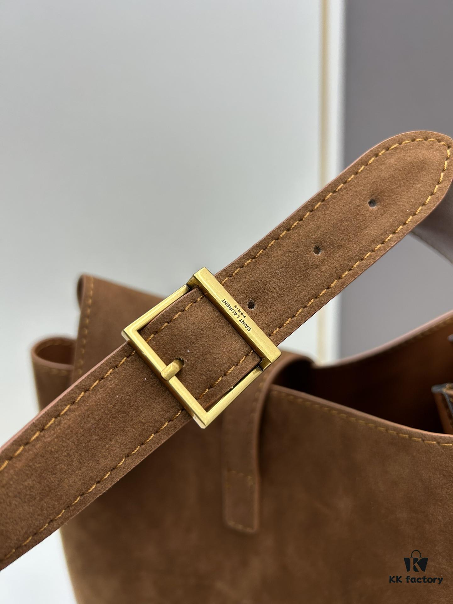 Large-sized New Arrival with Box – This Matte Brown-Gold Oversized Bag Exudes Autumn-Winter Charm and Is Simply Irresistible!