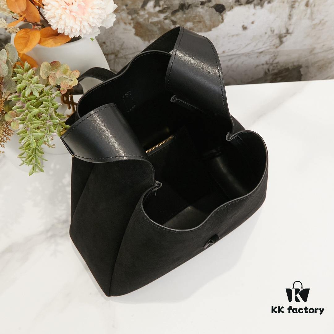 Small-sized New Arrival with Box – Exquisitely Beautiful Brown and Gold Matte Large Bag Perfect for Autumn and Winter