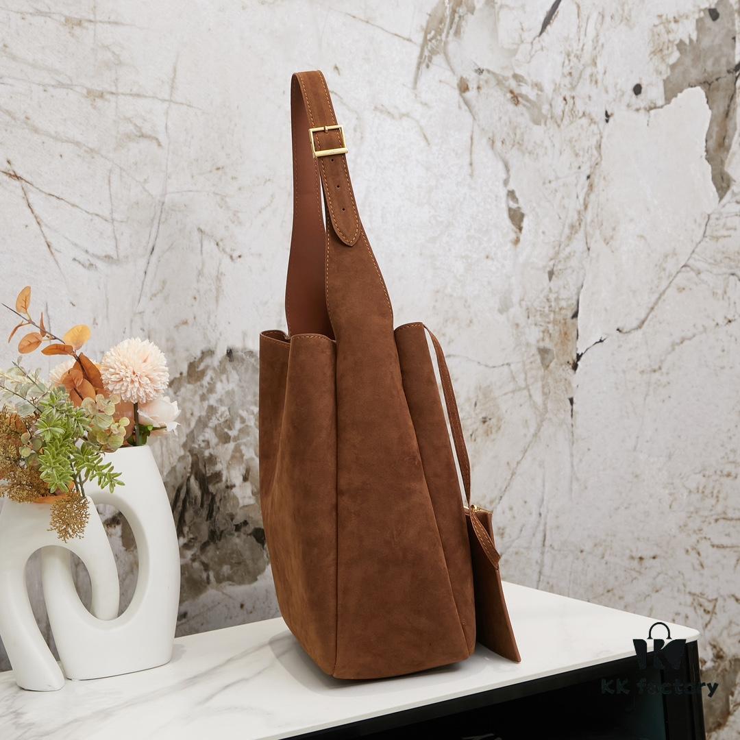 Large-sized New Arrival with Box – A Beautiful Brown-Gold Matte Bag Perfect for Autumn and Winter