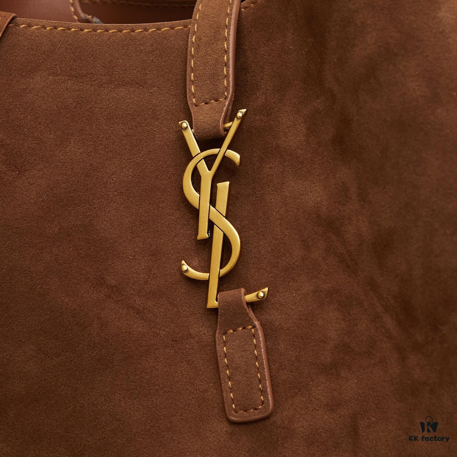 Large-sized New Arrival with Box – A Beautiful Brown-Gold Matte Bag Perfect for Autumn and Winter