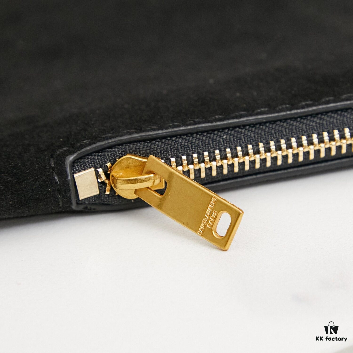 Large New Brown-Gold Matte Shoulder Bag with Box, Perfect for Autumn and Winter