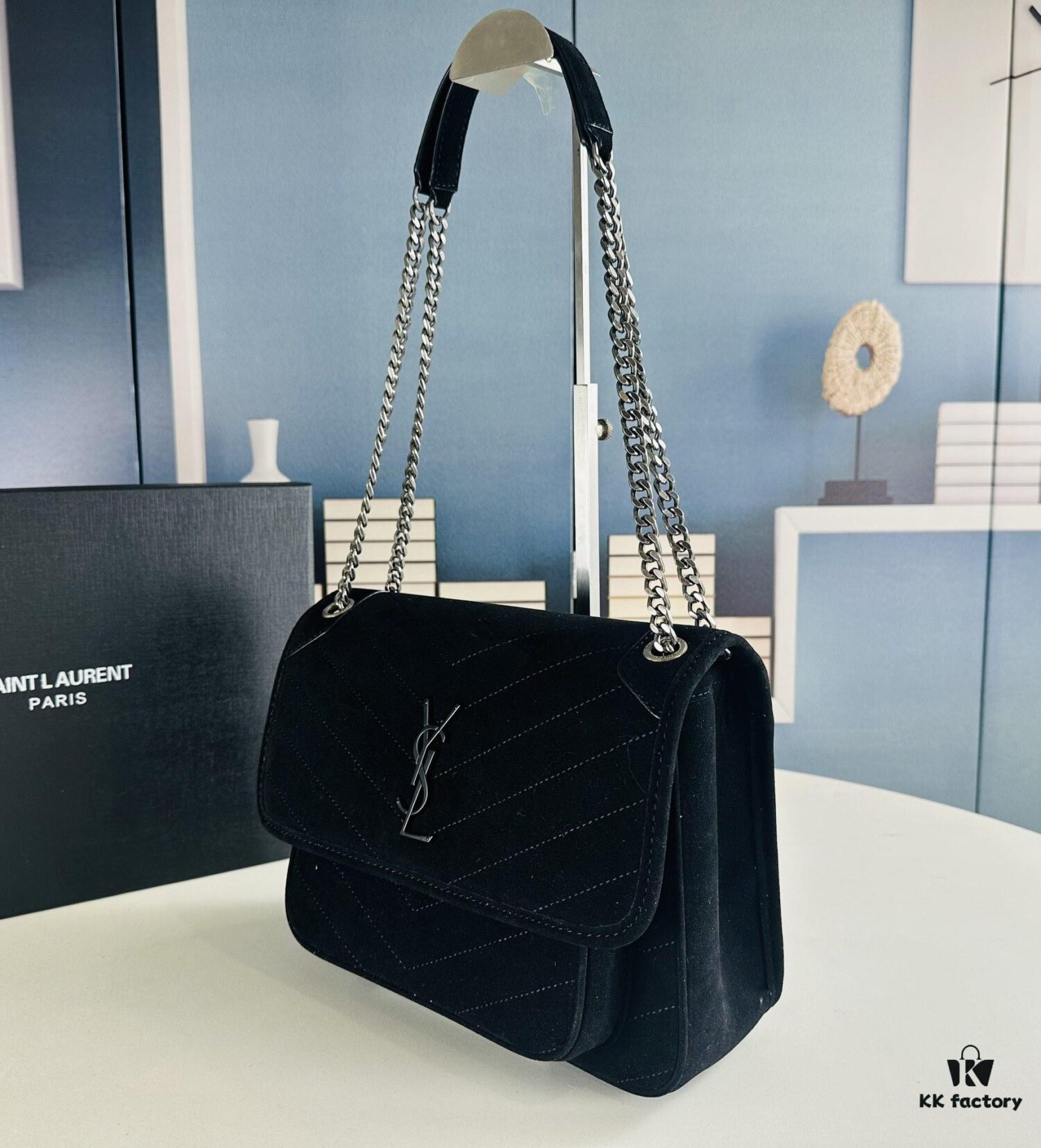 New Arrival Small Size with Box 💰 YSL ||| Saint Laurent Suede Niki Messenger Bag